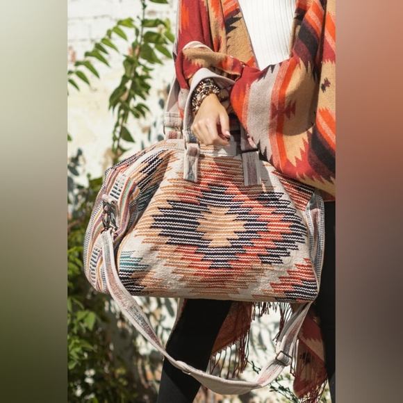 Boho Travel Bag - Ethnic Navajo Design - Handwoven from Fully Fine Cotton - Picture 7 of 13
